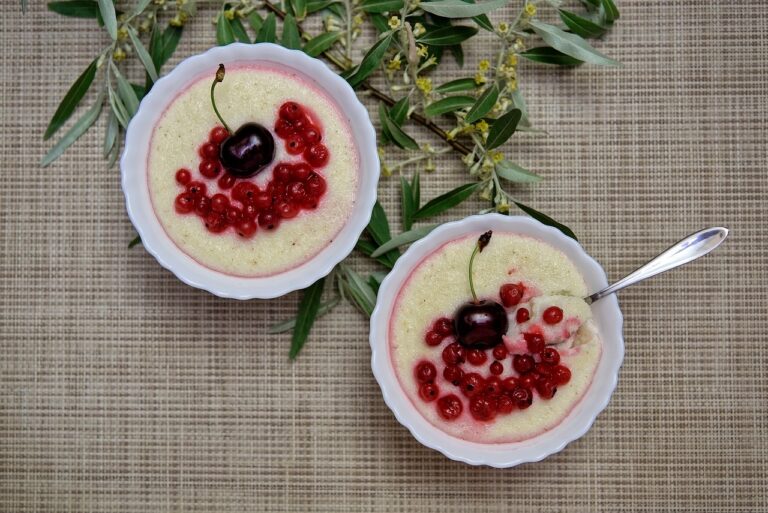 Grießbrei kochen und zubereiten – Grundrezept mit Zutaten [Bildinhalt mit KI erstellt]