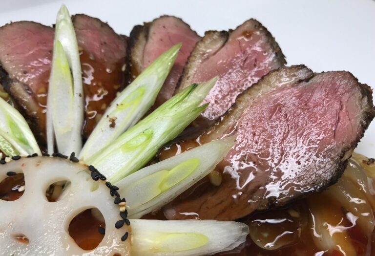 Entenbrust grillen – So geht’s richtig – Anleitung und 3 Rezepte [Bildinhalt mit KI erstellt]