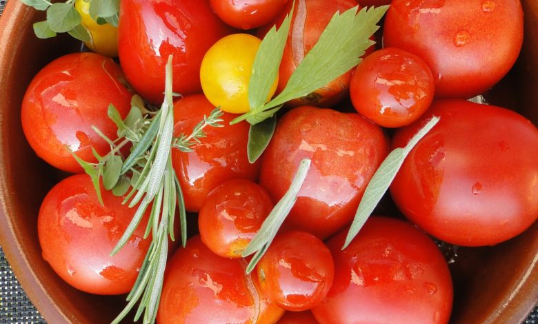 Tomatensuppe kochen und zubereiten – Grundrezept mit Zutaten